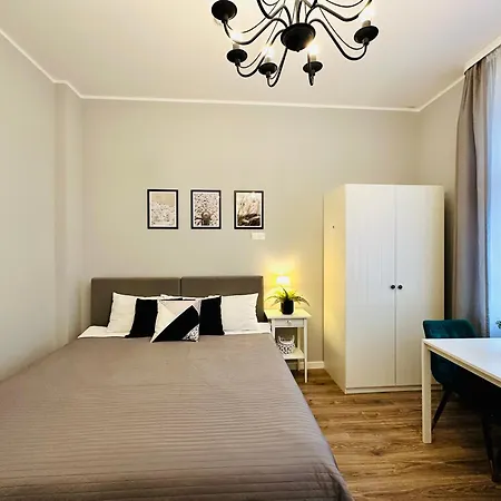 아파트 Studio Przy Molo I-iv 소포트